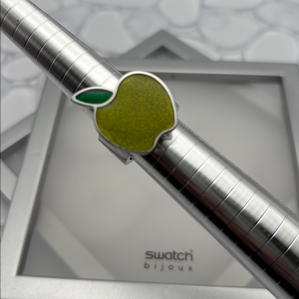 Swatch Bijoux Fructus Apple Stainless Steel & Resin Ring - size 7 - Picture 5 of 6